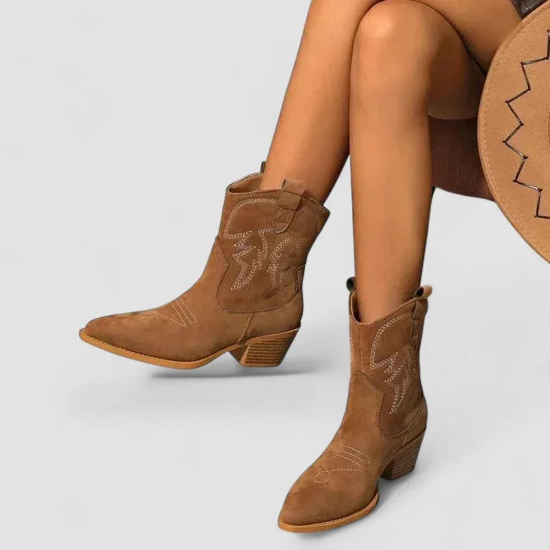 Lillian™ Embroidered Western Boots