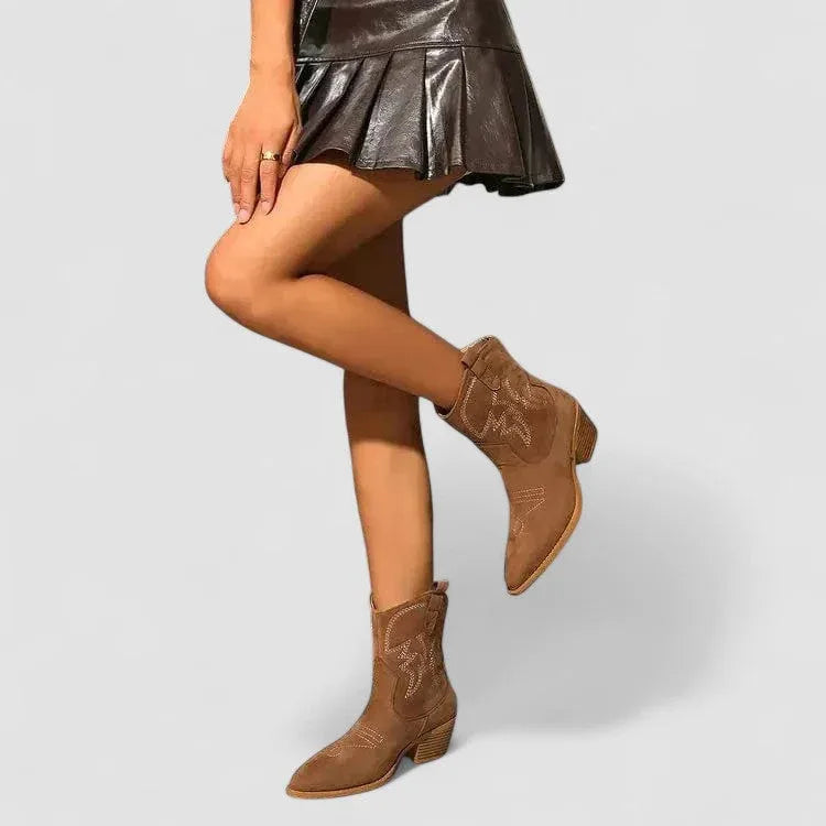 Lillian™ Embroidered Western Boots